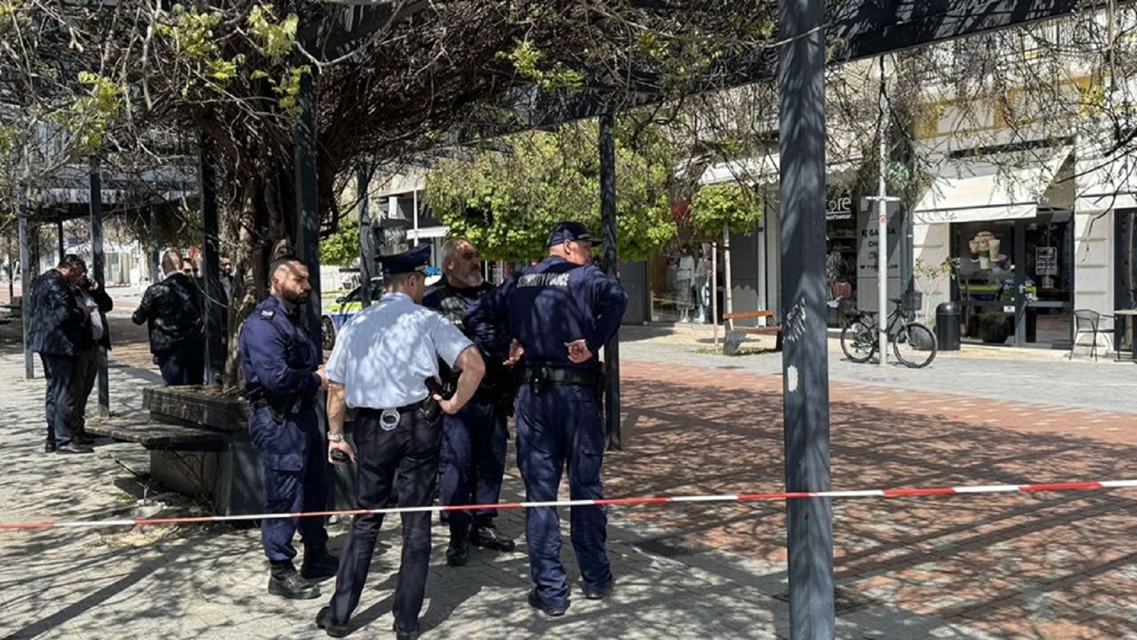 Задържаха двама украинци за стрелбата в центъра на Варна